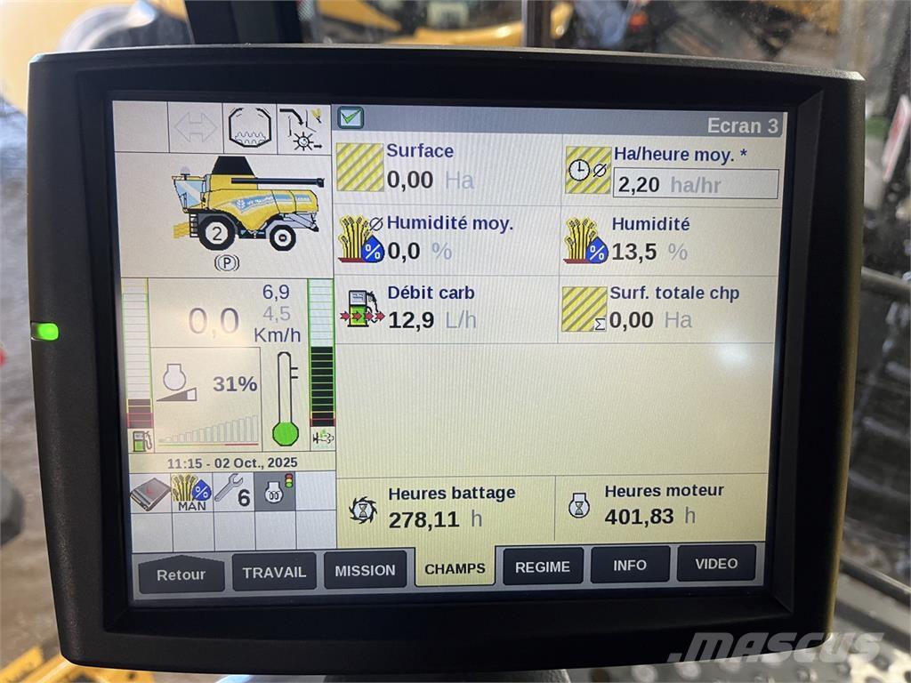 New Holland CX8.70 联合收割机