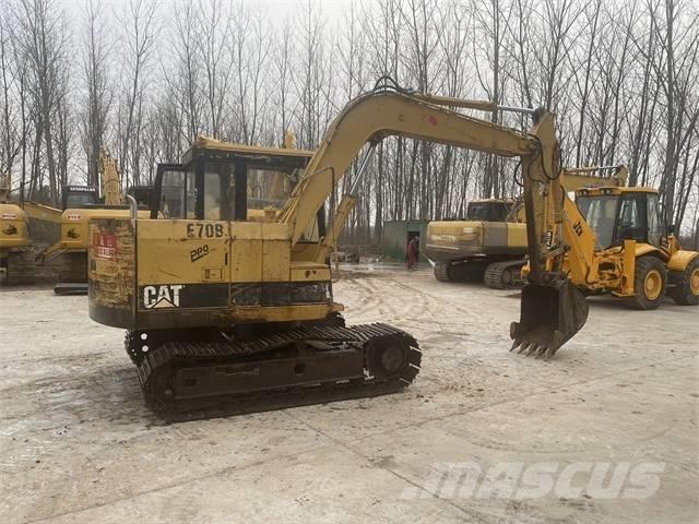 CAT E70B 履带挖掘机