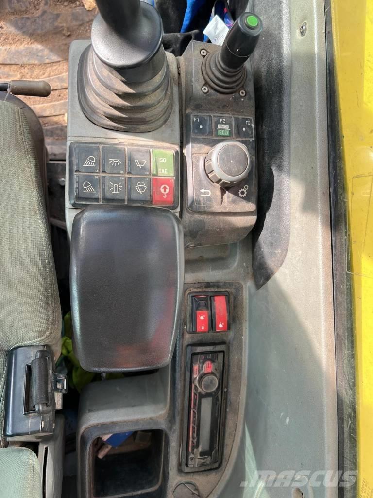 Neuson EZ 80 中型挖掘机