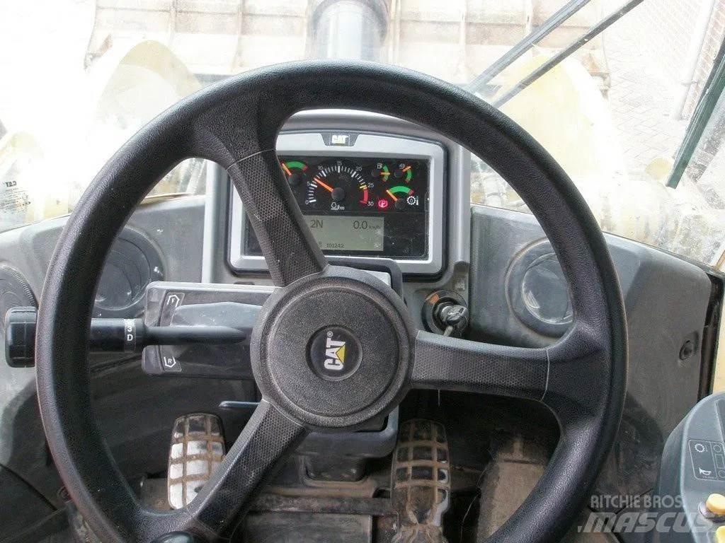 CAT 950M 轮式装载机