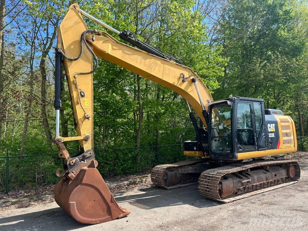 CAT 323 E 履带挖掘机