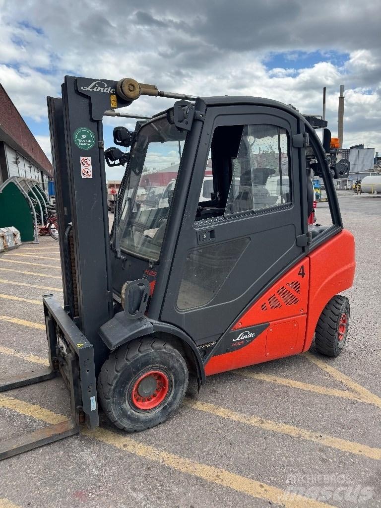 Linde H25D-02 柴油叉车