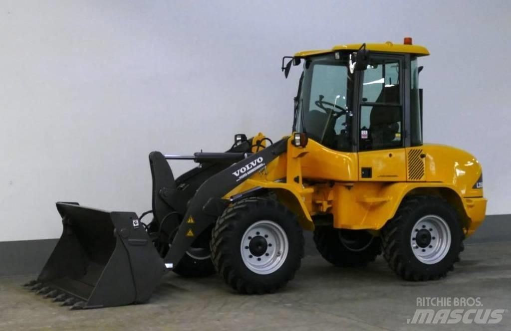 Volvo L 35 B - Z - 4x4 轮式装载机