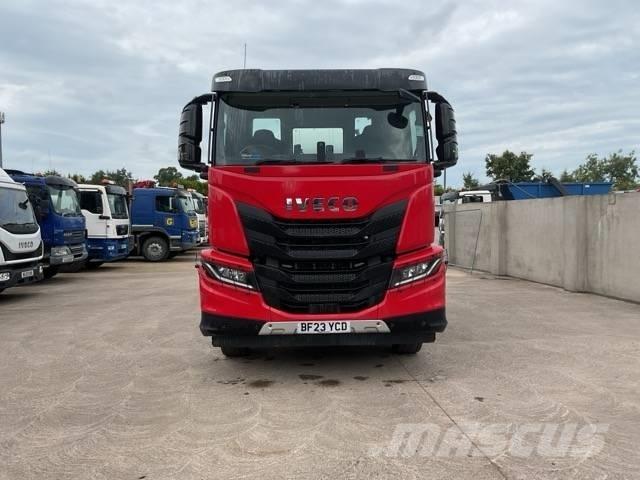Iveco X-Way 420 混凝土搅拌车