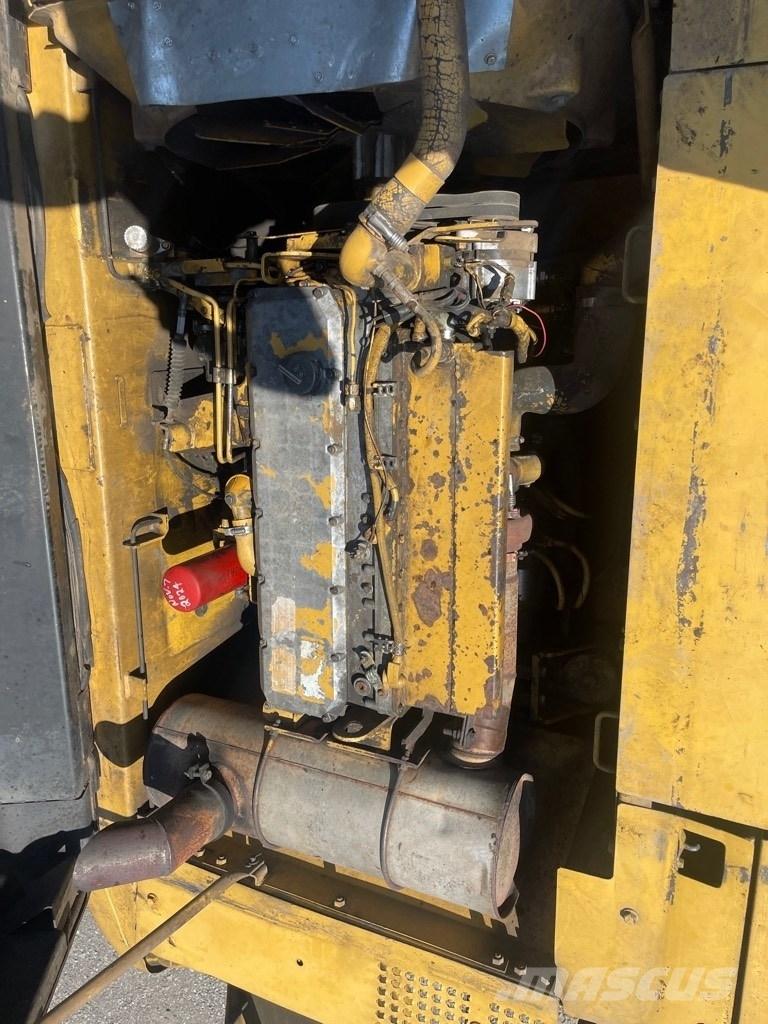 CAT 325 B L 履带挖掘机