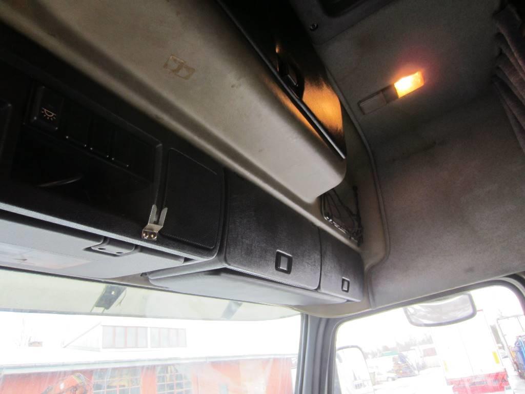 Volvo FH 12 6X2 4800 篷布货车