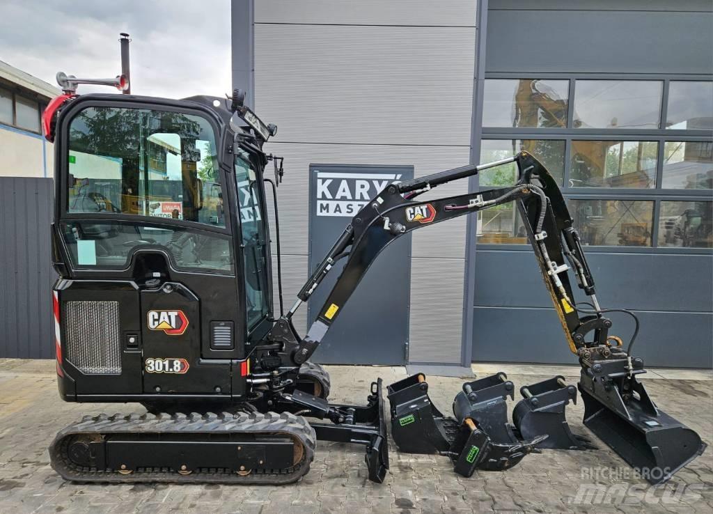 CAT 301.8 CR 小型挖掘机