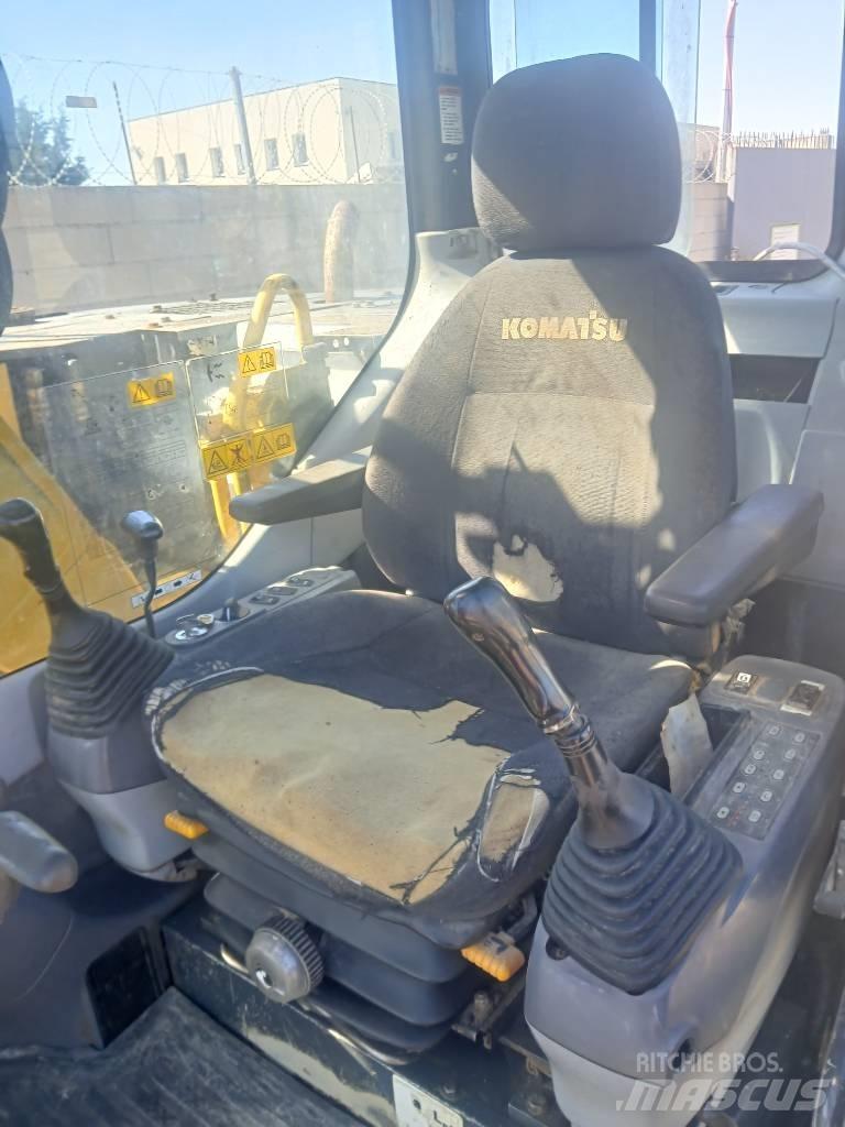 Komatsu PC 128 US 履带挖掘机