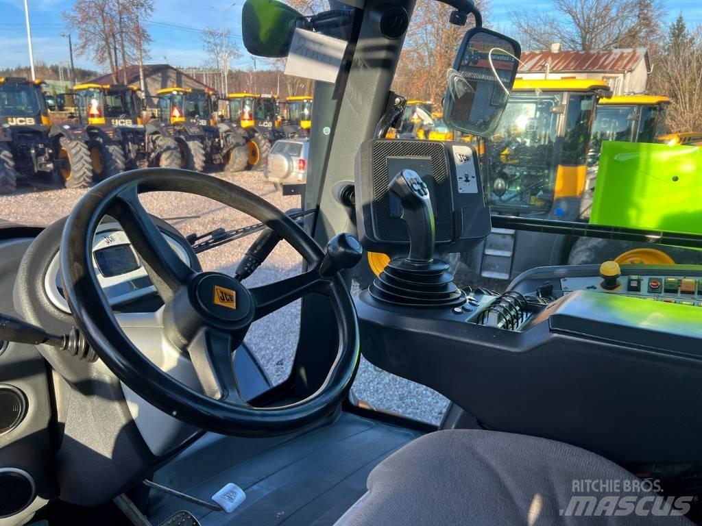 JCB Fastrac 8310 拖拉机/农用车