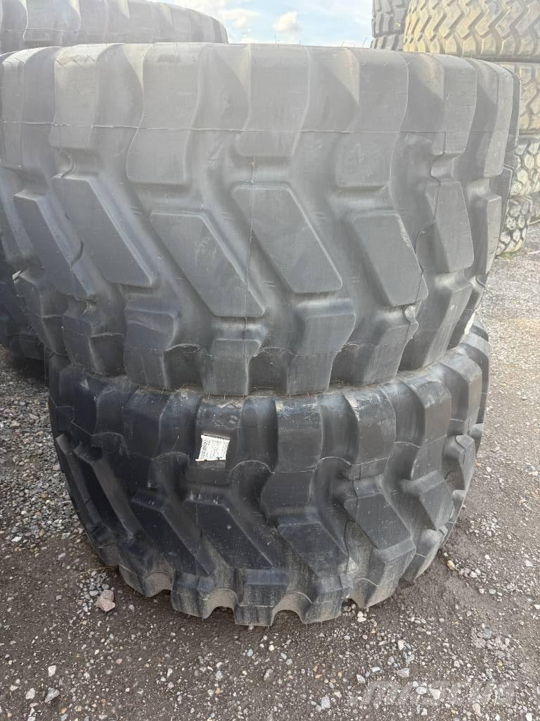 Goodyear 750/65R25 轮胎、车轮和轮圈
