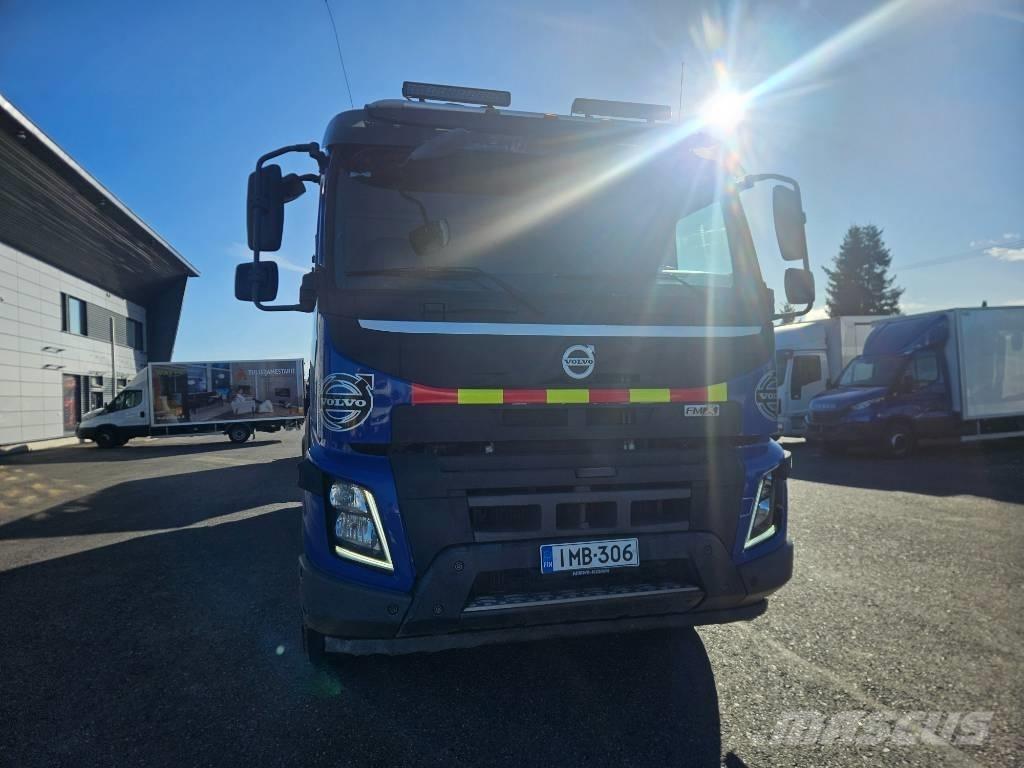 Volvo FMX 13 500 8X4 自卸式货车
