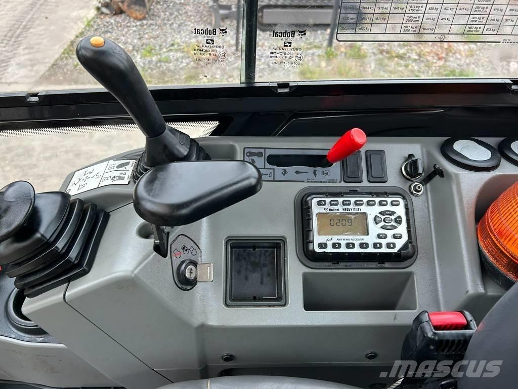 Bobcat E 27z 小型挖掘机