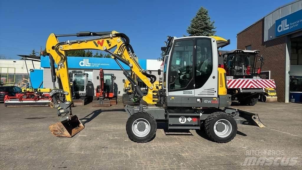 Wacker Neuson EW65 特种挖掘机