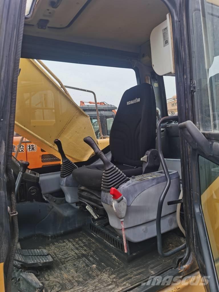 Komatsu PC200-7 履带挖掘机