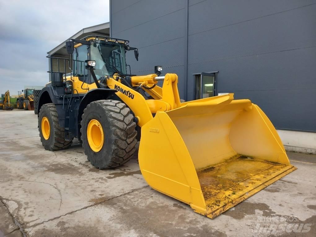 Komatsu WA480-8E0 轮式装载机