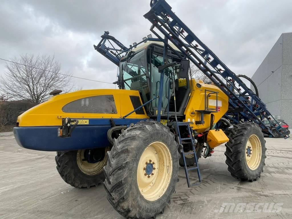 Caruelle 3300 自走式喷雾机