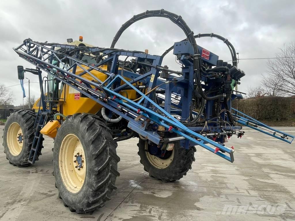 Caruelle 3300 自走式喷雾机