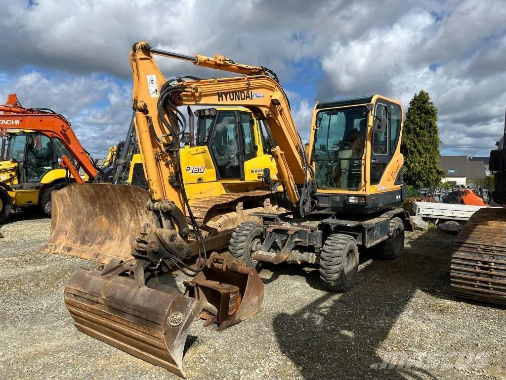 Hyundai R55W-9 轮式挖掘机