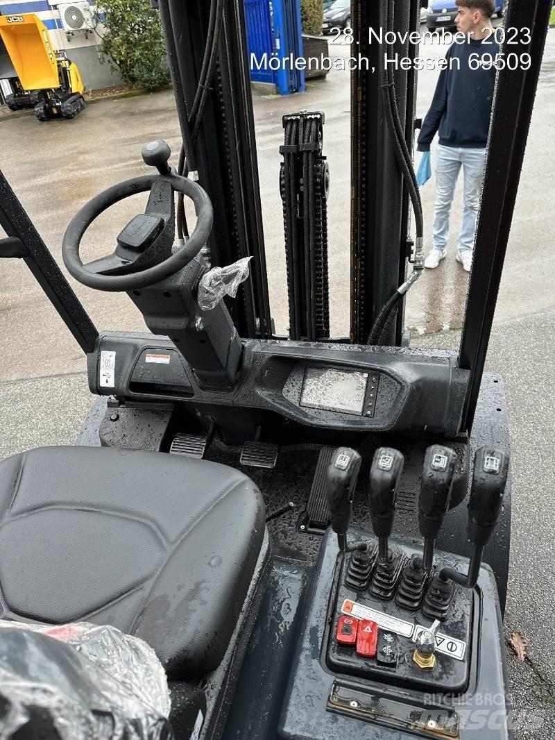 Doosan D30NXS 柴油叉车