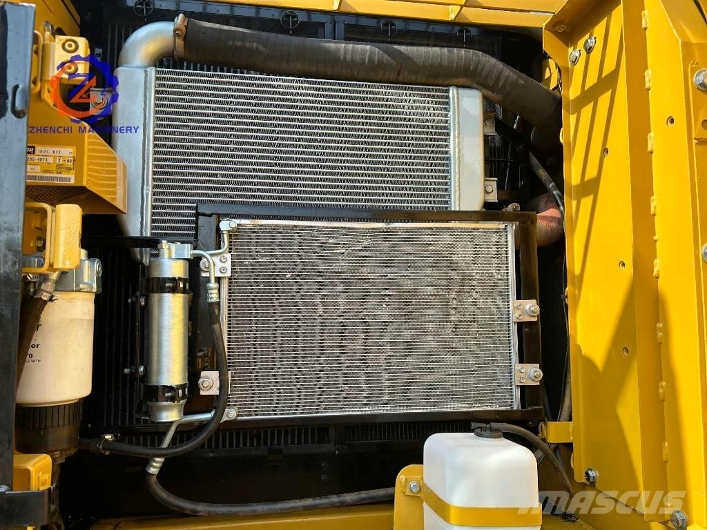 CAT 320 D2 履带挖掘机