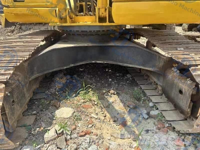 Komatsu PC220-7 履带挖掘机