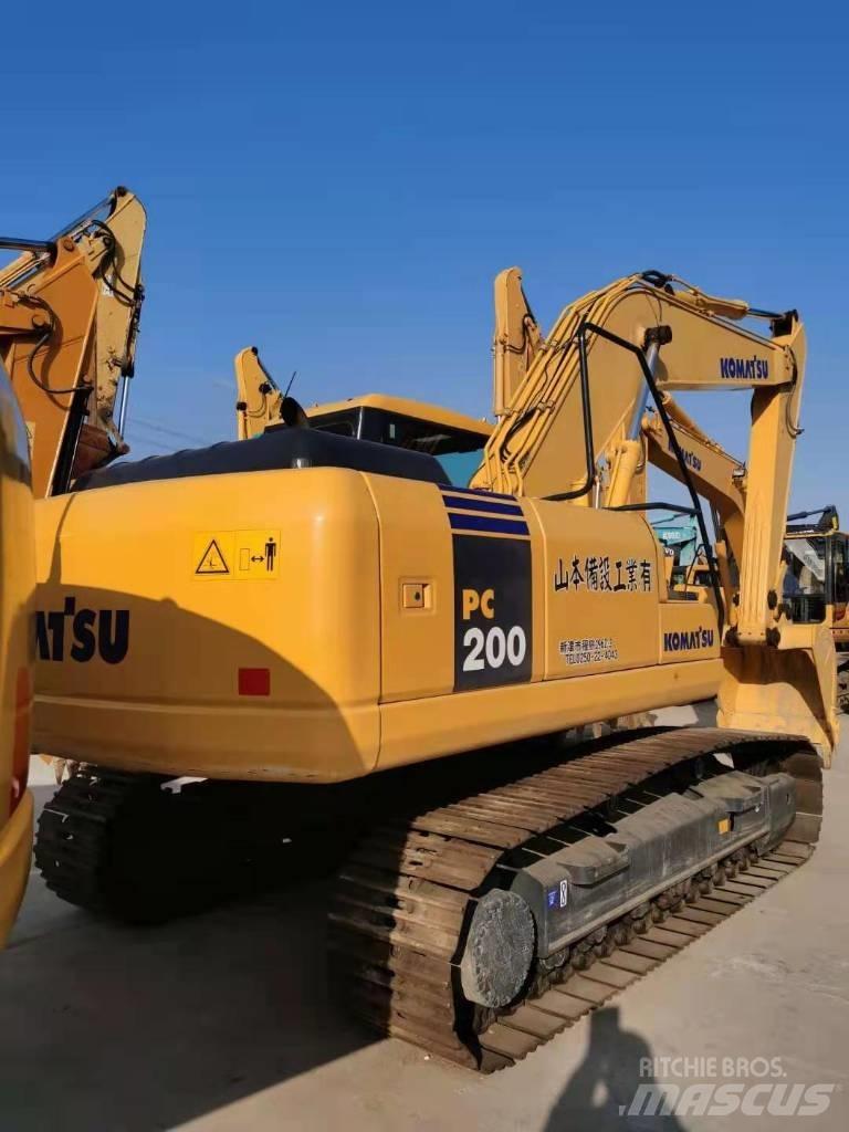 Komatsu PC 200-7 履带挖掘机