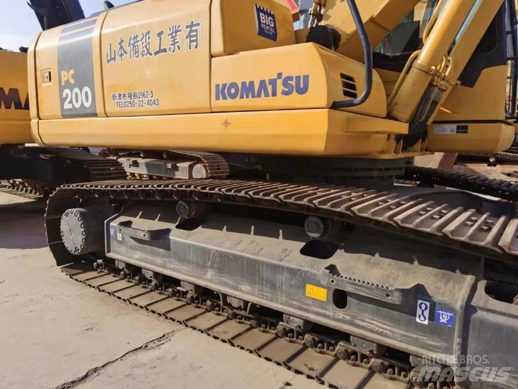 Komatsu PC 200-7 履带挖掘机