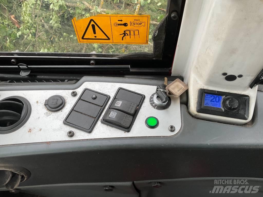 Komatsu 845 集运机