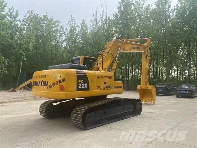 Komatsu PC 220-8 履带挖掘机