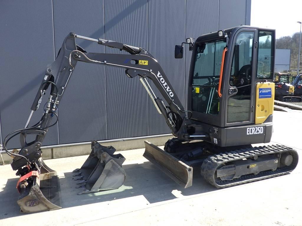 Volvo ECR 25 D 小型挖掘机