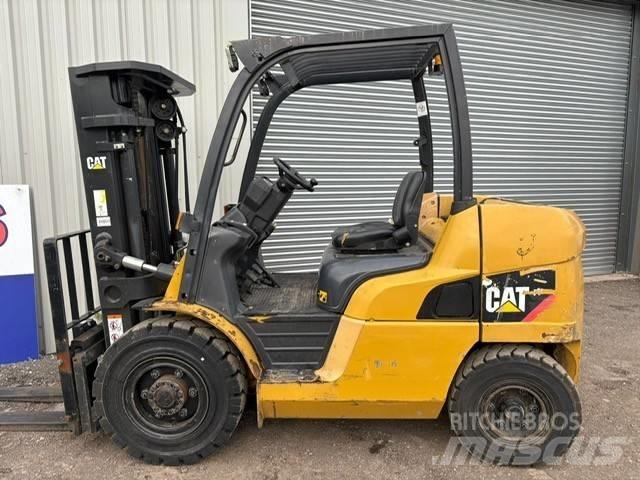 CAT DP40NT 柴油叉车