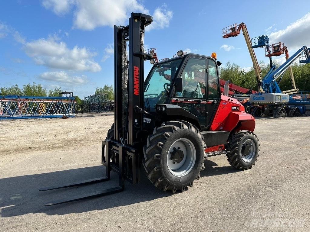 Manitou M 30.4 越野叉车|叉装车