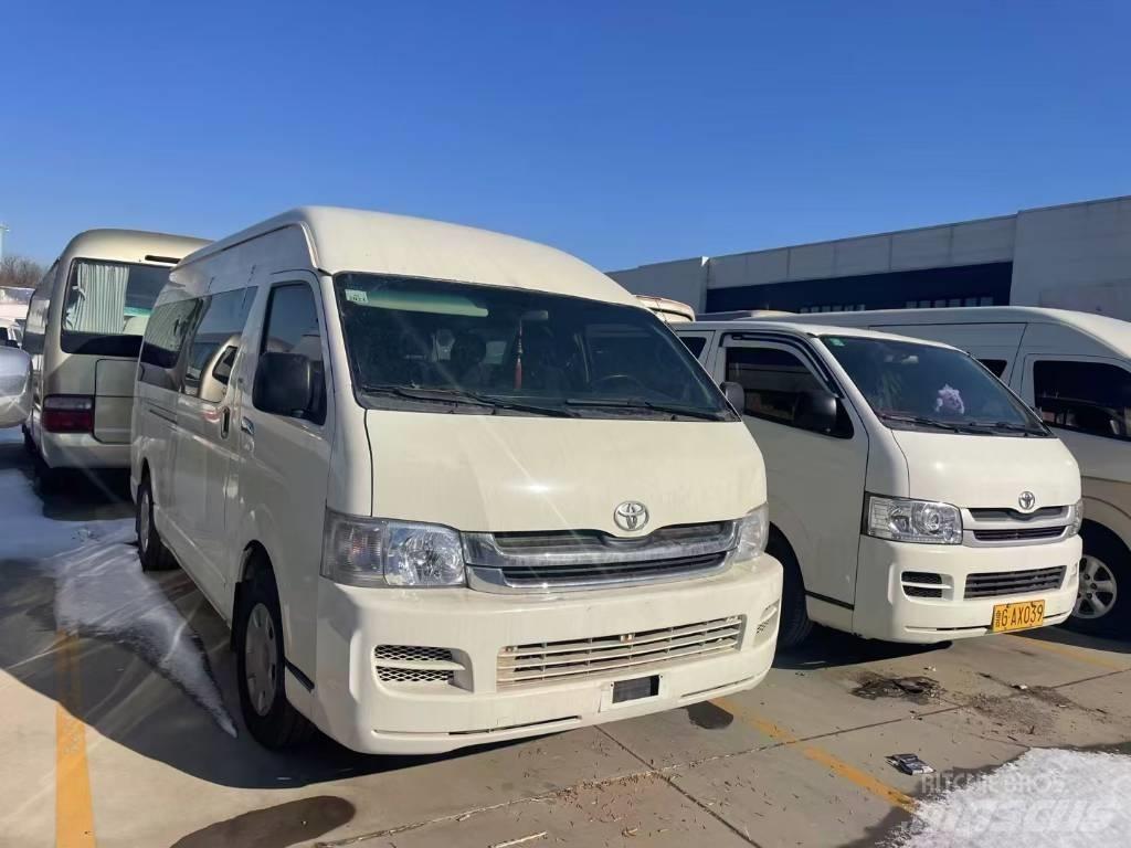 Toyota Hiace 公路客运汽车