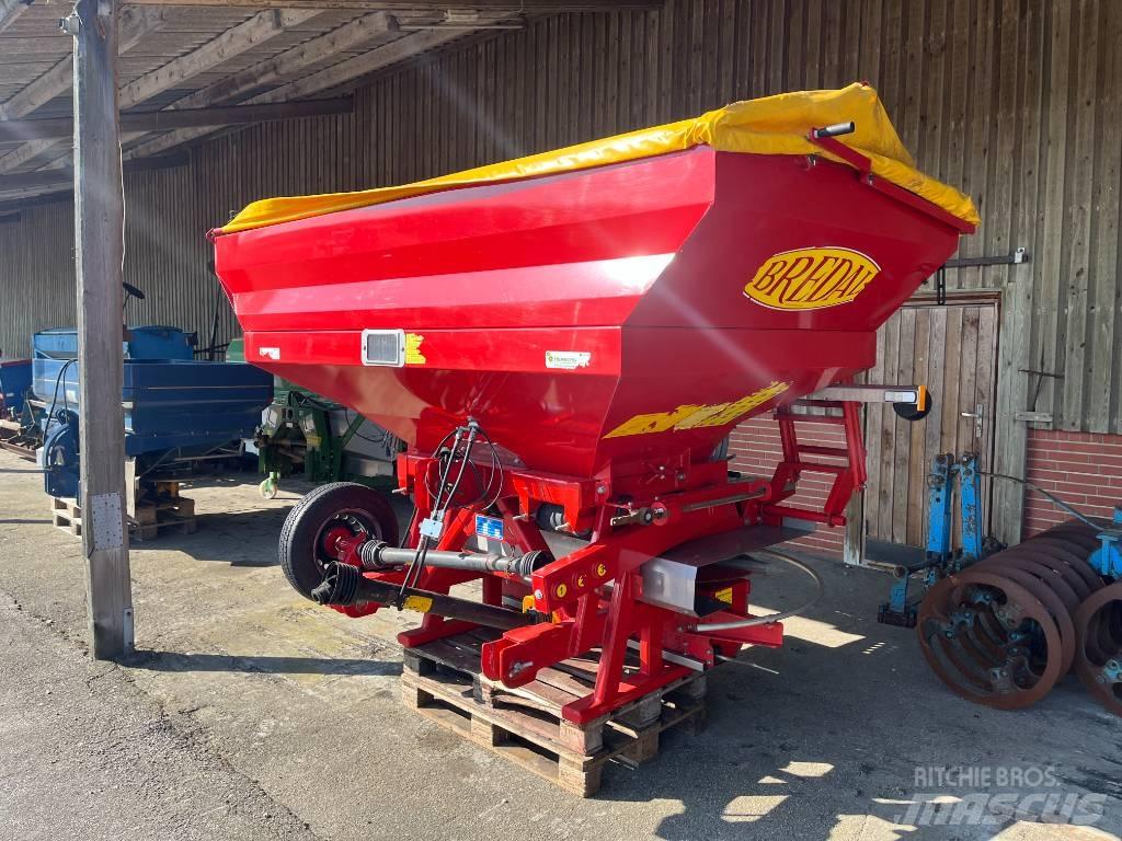 Bredal F2 3200 撒肥机