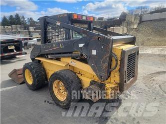 New Holland LS 190 滑移装载机