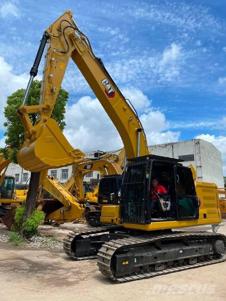 CAT 323 中型挖掘机