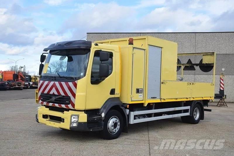 Volvo FL 250 平板栏板货车