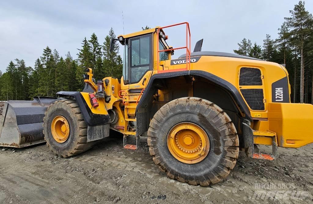 Volvo L 220 H 轮式装载机