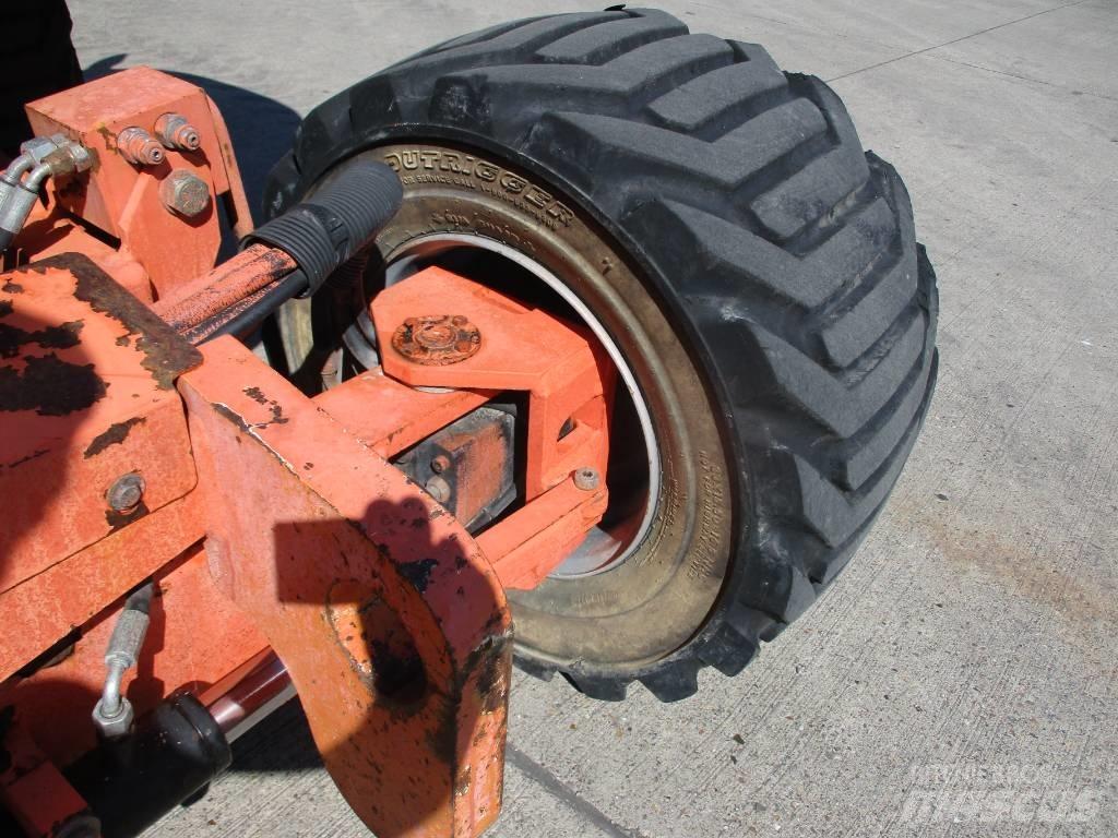 JLG 450 AJ (895) 自走式伸缩臂升降机