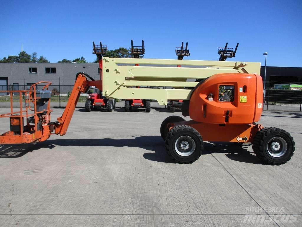 JLG 450 AJ (895) 自走式伸缩臂升降机