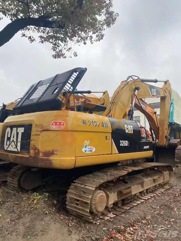 CAT 326 D2 履带挖掘机