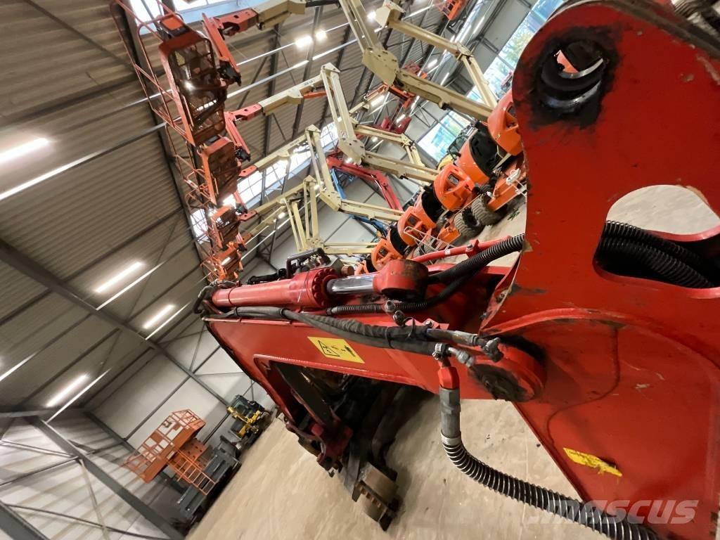 Volvo ECR 88 D 中型挖掘机