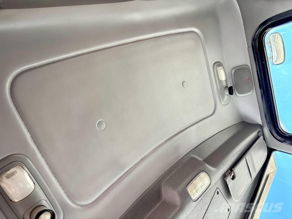 Peterbilt 357 牵引车