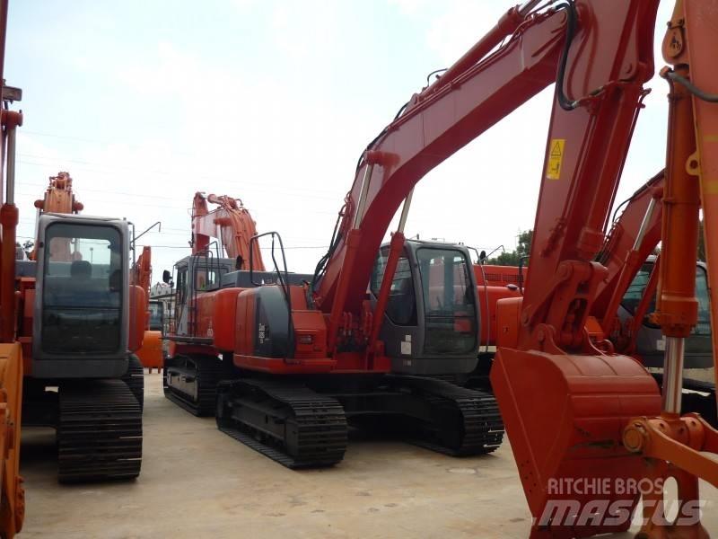 Hitachi ZX 225 US 履带挖掘机