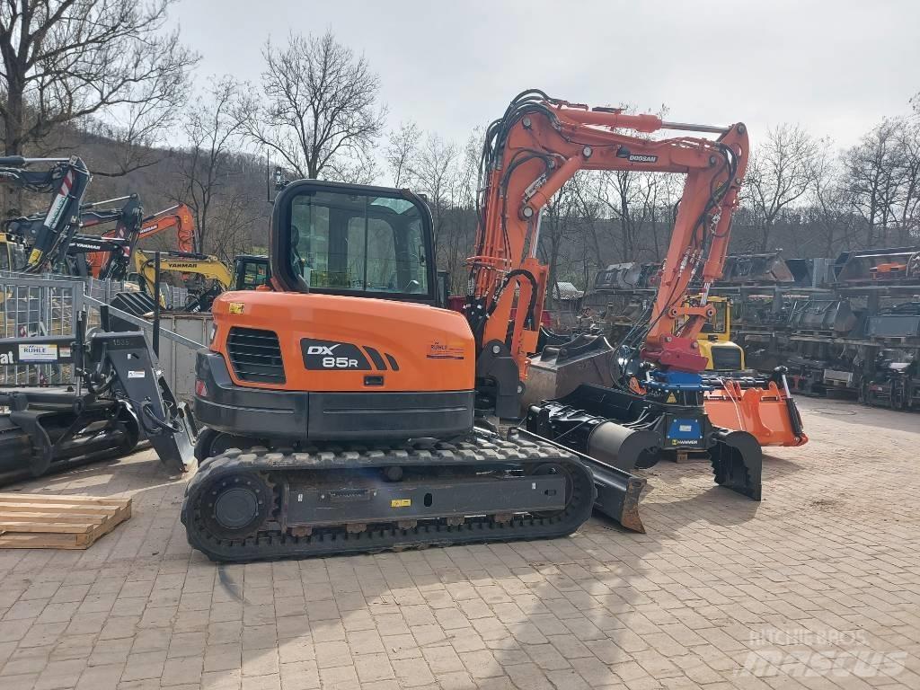 Doosan DX 85 R-3 中型挖掘机