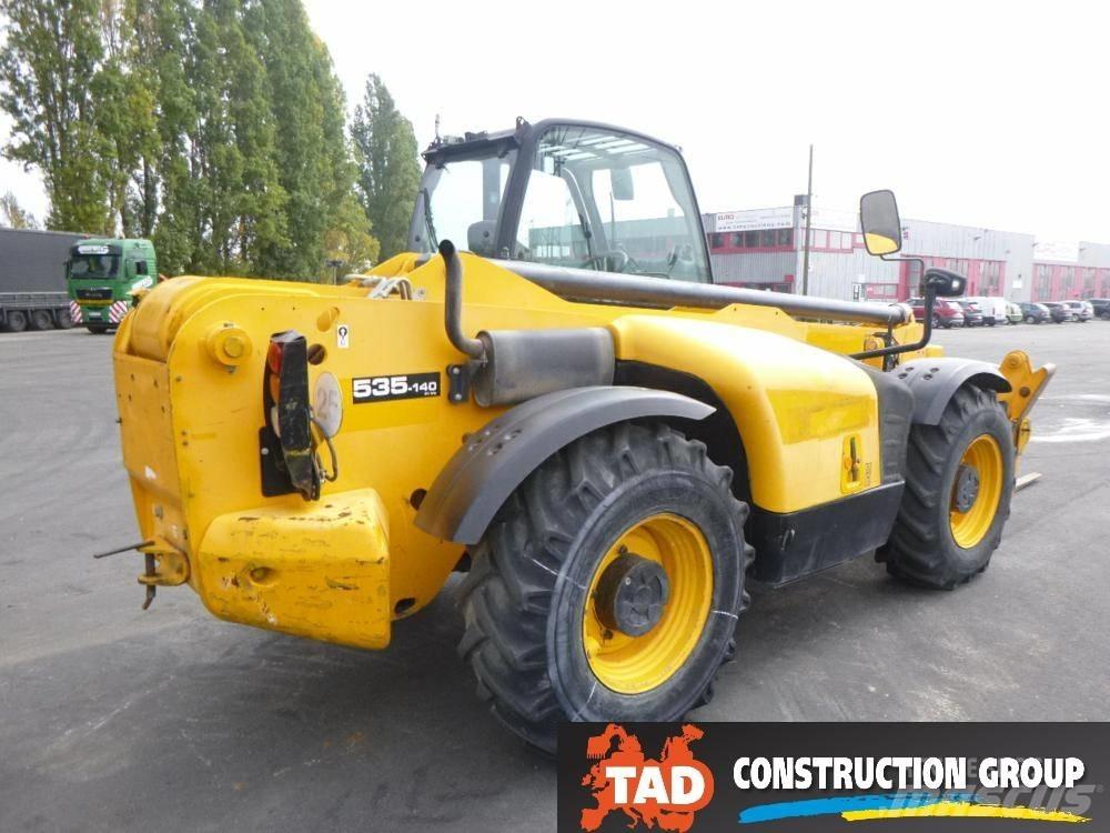 JCB 535-140 Hiviz 伸缩臂叉装车|叉装车