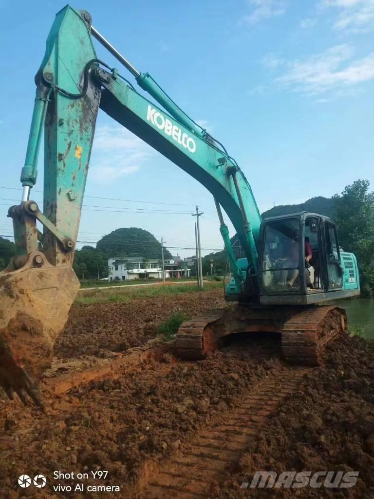 Kobelco SK200-10 履带挖掘机