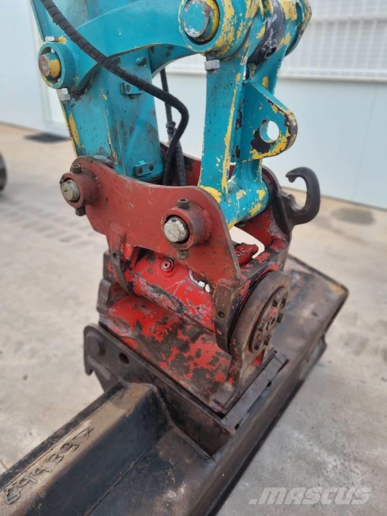 Yanmar Vio 80-1A 中型挖掘机