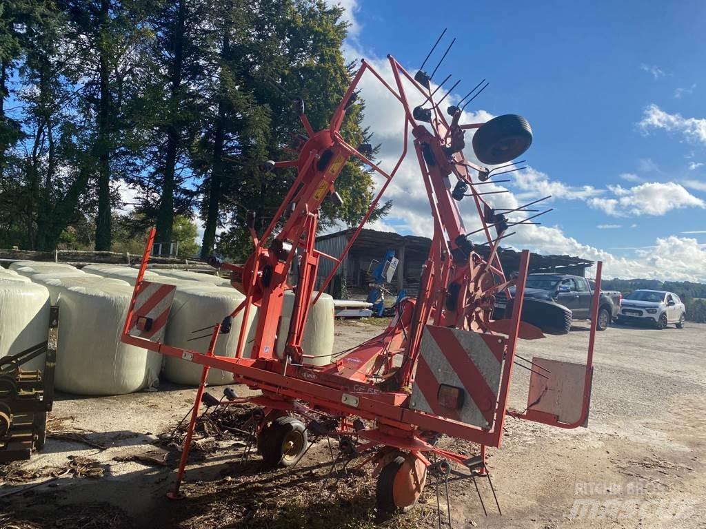 Kuhn GF 6502 犁耙和摊草机