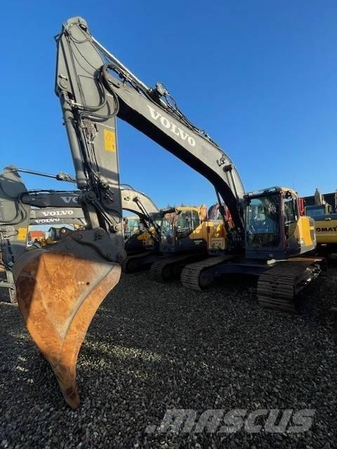 Volvo EC220EL 履带挖掘机